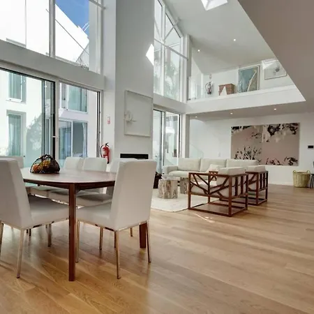 Вилла Loft58 Luxury Loft With Internal Swimming Pool *