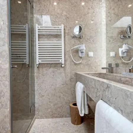 Loft58 Luxury Loft With Internal Swimming Pool Villa Lisbon